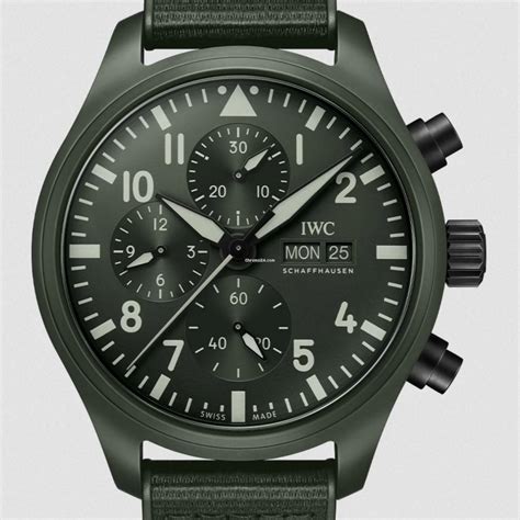 Vendesi IWC Pilot Chronograph per 3.621 € da un Trusted Seller 